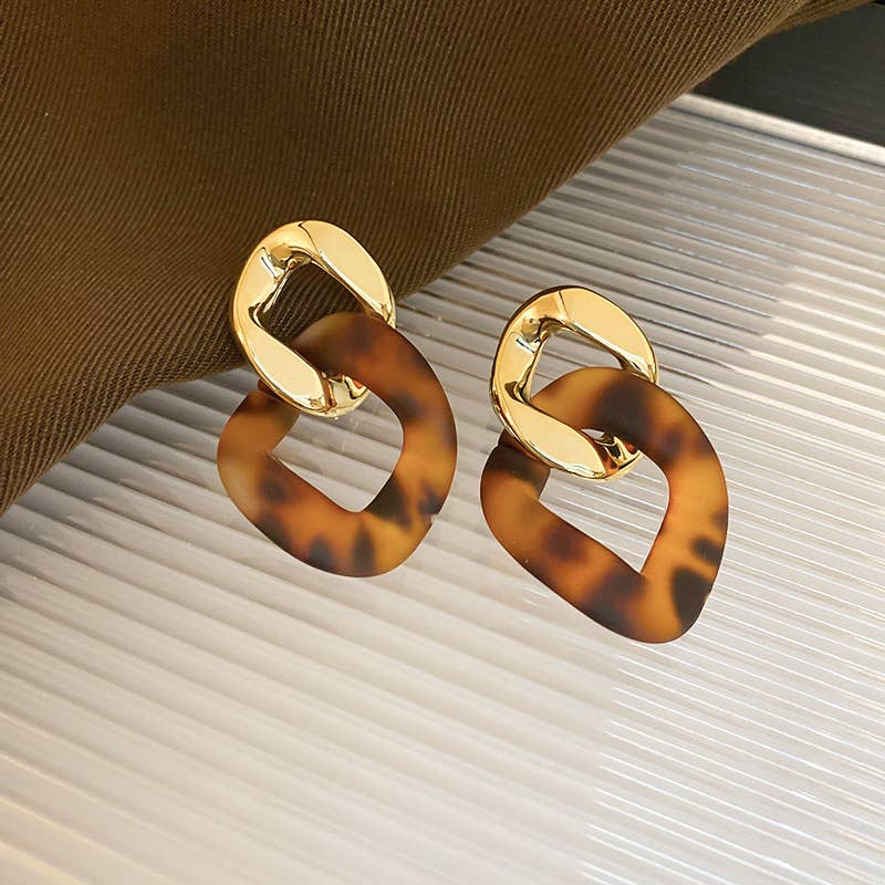 Linked Acrylic Drop Earring in Brown & Gold