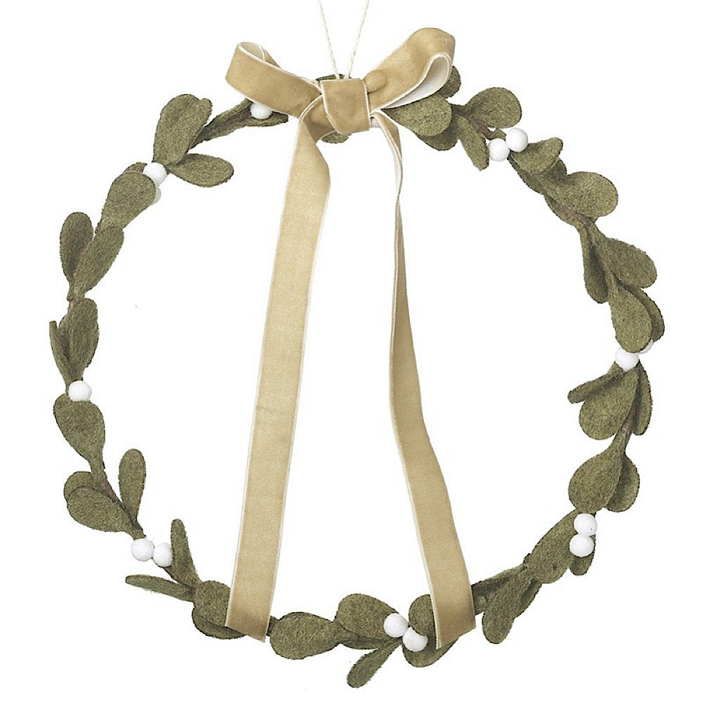 Mistletoe Felt Wreath