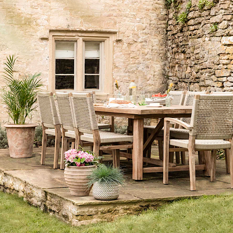 Garden Trading Chilford Solid Wood Table & Chairs