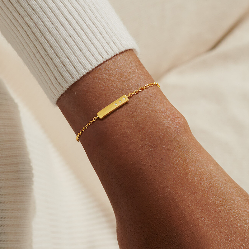 Joma Style Stories Bar Bracelet in Gold Plating